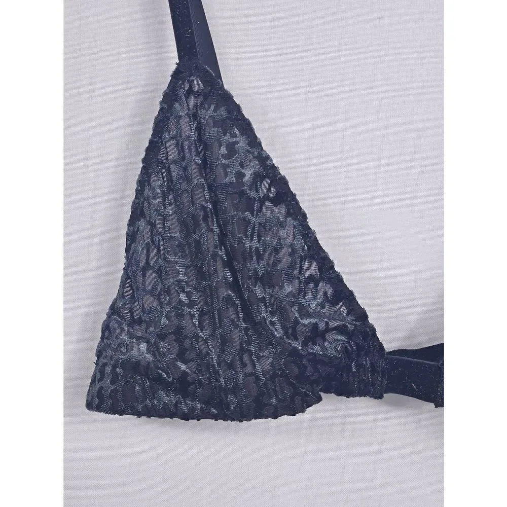 Skims Triangle logo bra Nwt - Picture 2 of 8